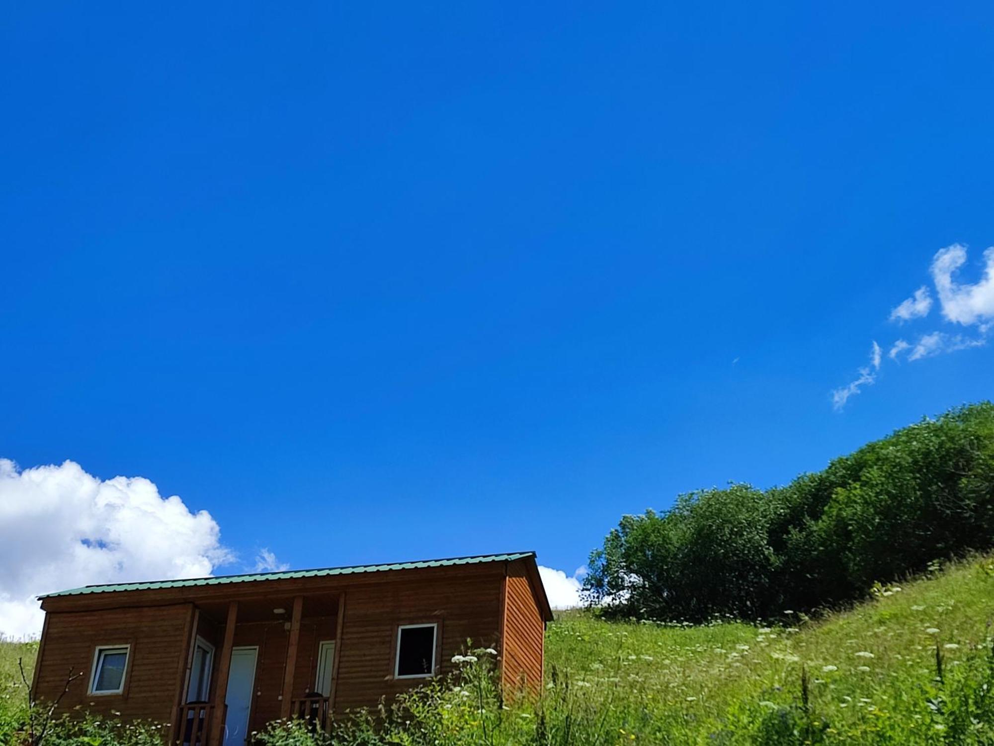 Amo-Isuntke Hotel Juta Buitenkant foto